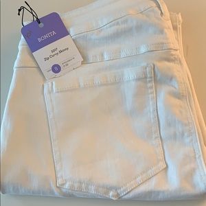 Cabi white curvy Skinny Jeans